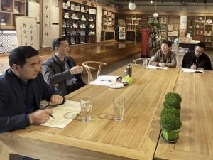 调研课堂教学质效，座谈擘画发展新篇——新乡市教育局党组书记、局长曹祖臣深入新乡市第十中学听课调研